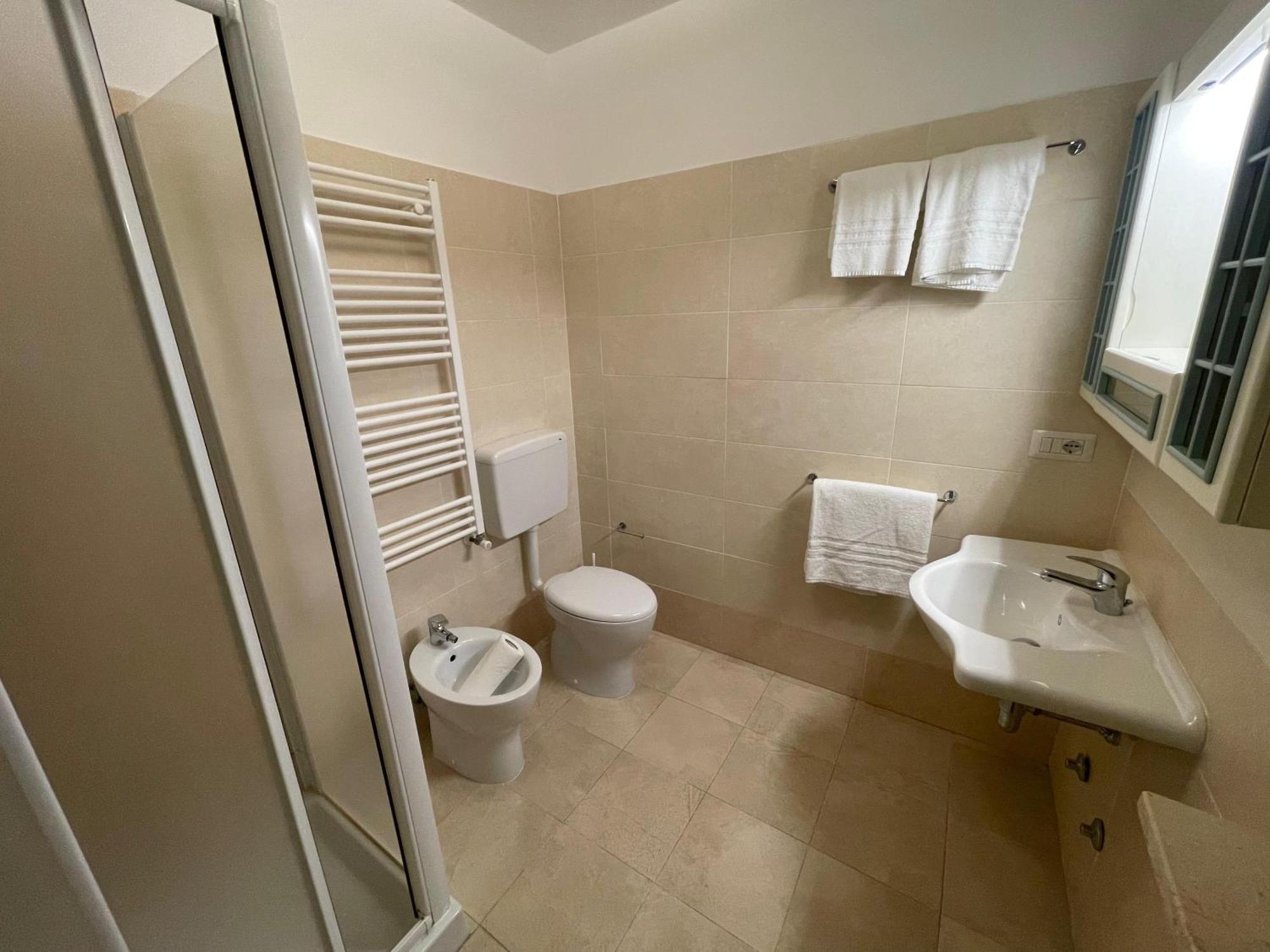 Villa Rita - Agenzia Cocal กาออร์เล ภายนอก รูปภาพ